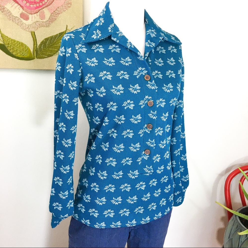 Vintage 70's Double Knit Devon Dagger Collar Top